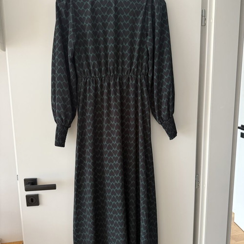 New Look green and black printed maxi dress