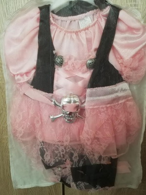 Carnival pirate costume like new, for 9 to 12 months
