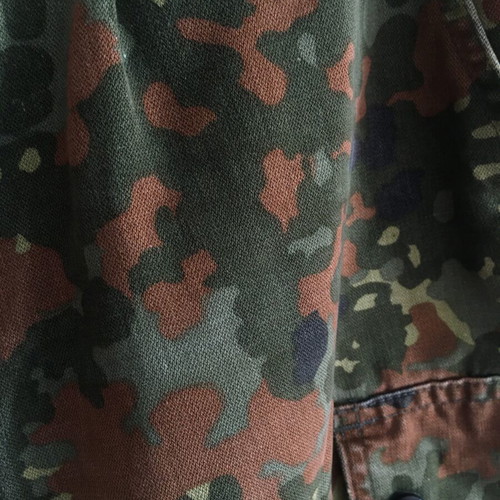 Vintage German military camouflage cargo pants S
