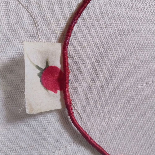 Handmade pendant with semi-precious stones rose motif used, red