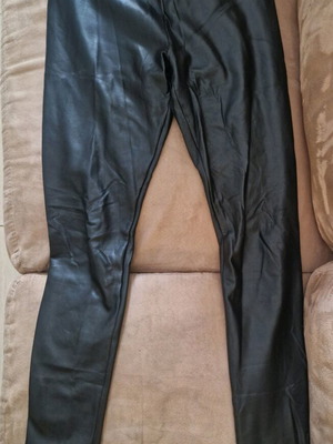 Vinyl leggings Hollister like new, black