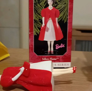 ΒΑRBIE HALLMARK ORNAMENTS