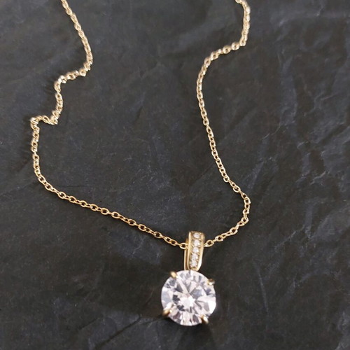 Necklace with stone made of stainless steel gold color new