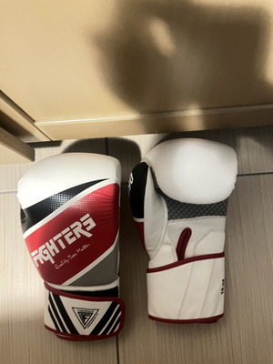 Γάντια kickboxing 10oz σαν καινούργια