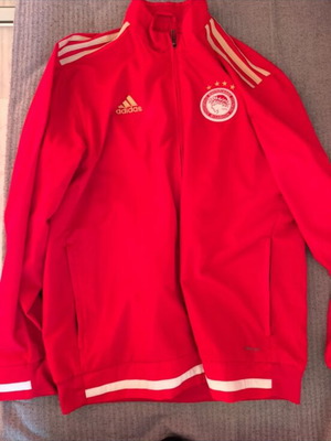 Olympiacos players presentation jacket
