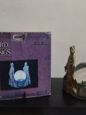Lord of the Rings Argonath snowglobe σαν καινούργιο