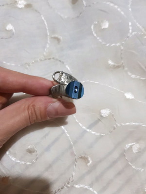 Ring with blue bead used