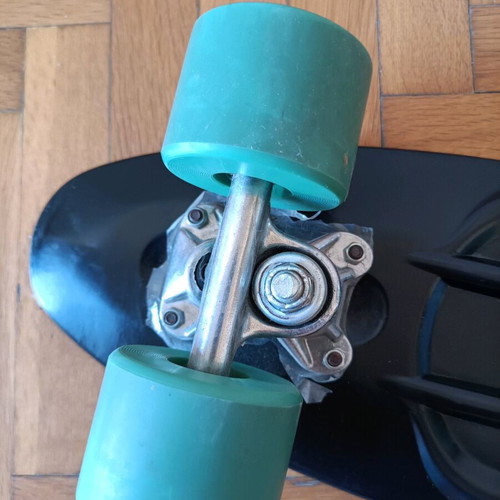 Skateboard kids used 57 centimeters