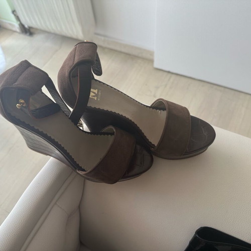 Missoni suede sandals size 37 like new, brown