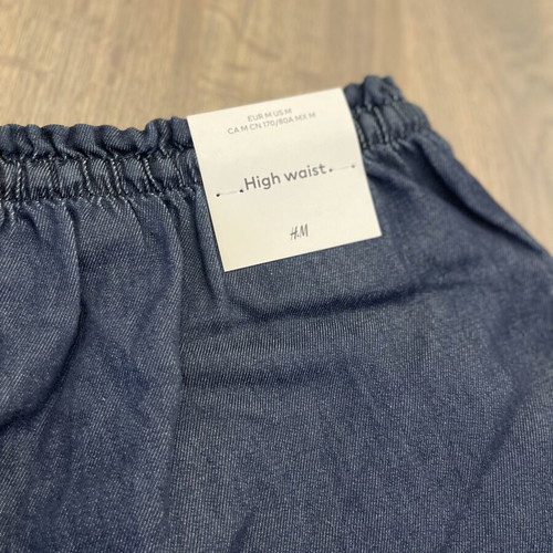 H&M bermuda shorts new, size M 38 10, blue