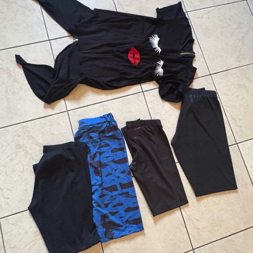Pack of 4 women's leggings with gift blouse, S/M