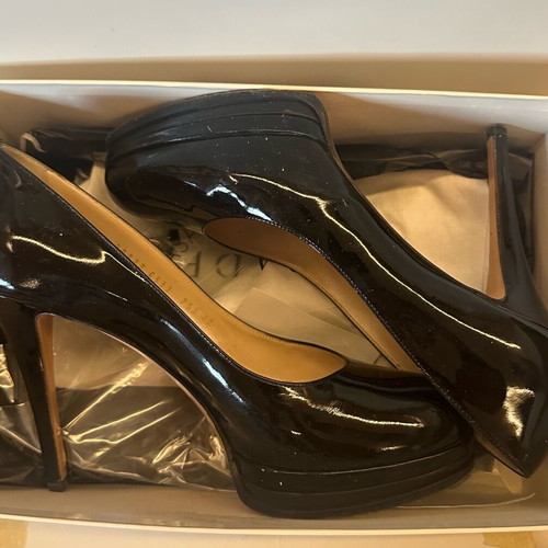 Casadei black patent leather pumps used, size 40, 10cm heel