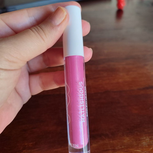 Seventeen Matlishious lip gloss shade 46, cool pink with glitter, like new