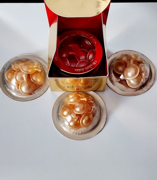 Αμπούλες ceramide της ELIZABETH ARDEN