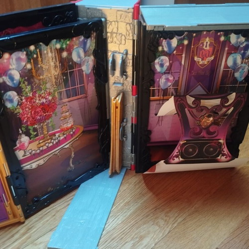 Ever After High Briar Beauty Thronecoming Book Playset