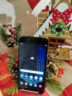 Samsung Galaxy J7 like new, black, 16GB, Android