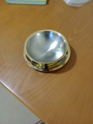 Σετ σερβιρίσματος καινούργιο με 12 πιατάκια και 12 μπολ