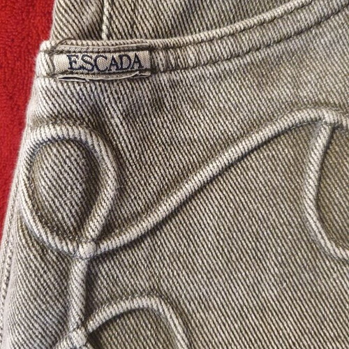 Escada gray denim skirt medium new