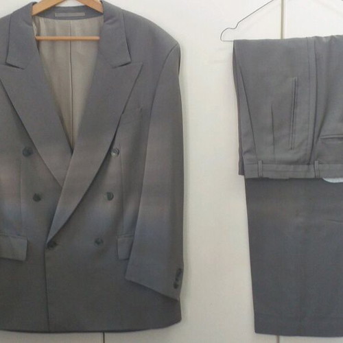 Prince Oliver men's suit beige size Large like new