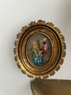 Vintage framed painting like new