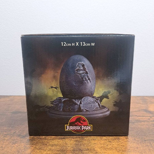 Jurassic Park Replica Egg & John Hammond Cane Set new 30th Anniversary