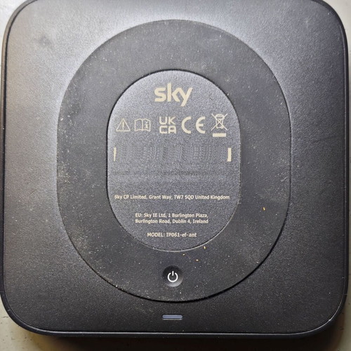 Sky Stream Puck IP061-EF-ANT used TV streaming box
