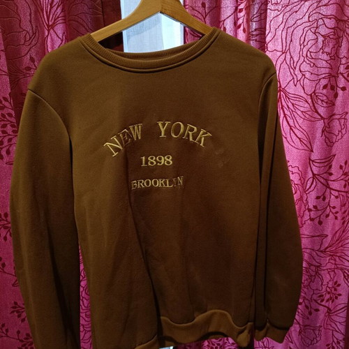 Sweatshirt used