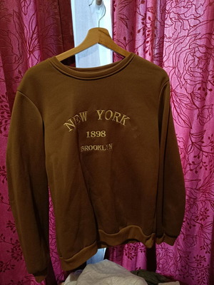 Sweatshirt used