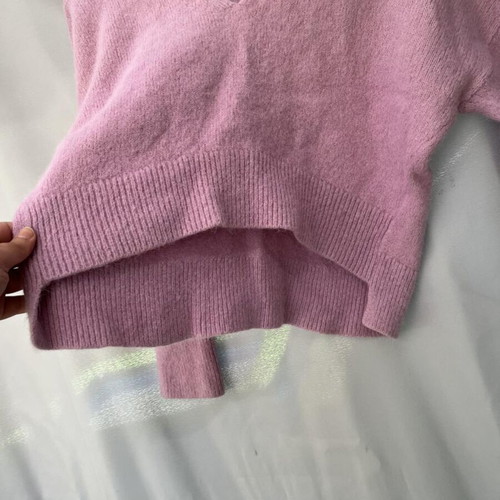 Boss purple sweater used, size XS, cropped model