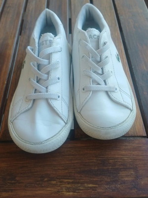 Lacoste kids shoes used, size 25, white