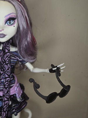 Monster High Scaris Catrine's Sunglasses 3D Printed