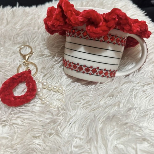 Gift set with mug, keychain, and scrunchies new