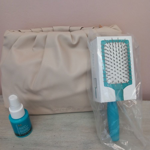 Moroccanoil Hair Care Set with Leave-In Hydration and Brush