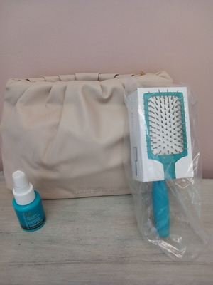 Moroccanoil Hair Care Set with Leave-In Hydration and Brush