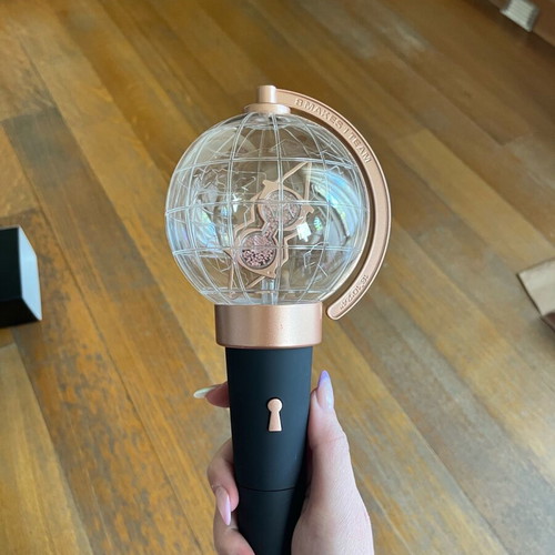 Ateez Official Lightstick Version 1 new with batteries and box