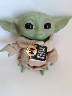 Star Wars Mandalorian Baby YodaThe Child Grogu με ήχους 20 cm σαν καινούργιο