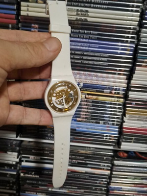 Swatch unisex μεταχειρισμένο, άσπρο και χρυσαφί