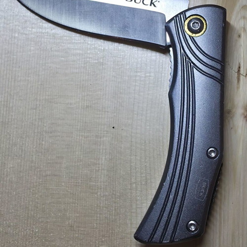 Pack of 9 knives used
