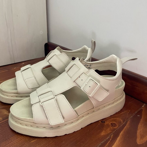 Dr. Martens Kamilah off-white sandals like new, size 39