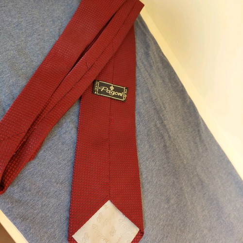 PAGONI silk tie burgundy like new made in Italy