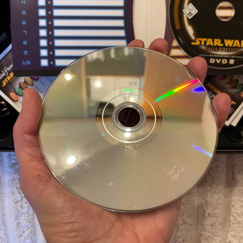 Trivial Pursuit DVD Star Wars Saga Edition board game used