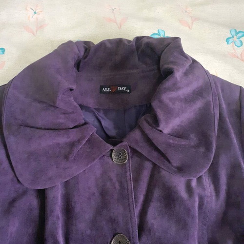 All Day trench coat purple like new, size 48
