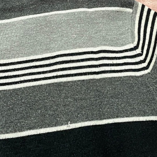 Men's wool long-sleeve sweater, size S, black and white