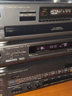 Technics hi fi amplifier, radio and CD used