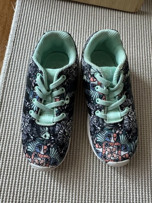 Adidas ZX Flux kids athletic shoes size 27 like new, multicolor