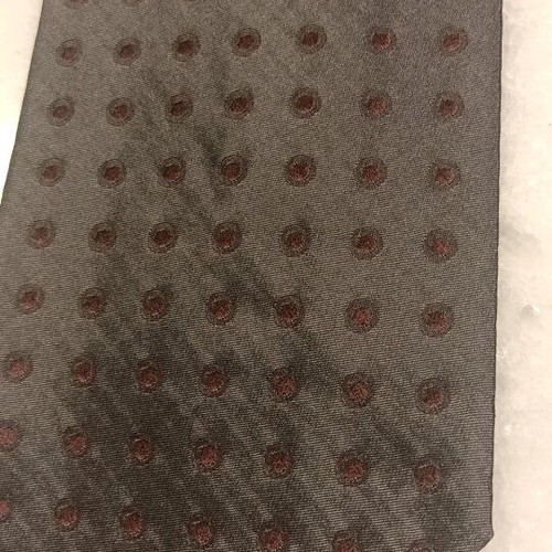 Hilton Italian silk tie like new, brown and red