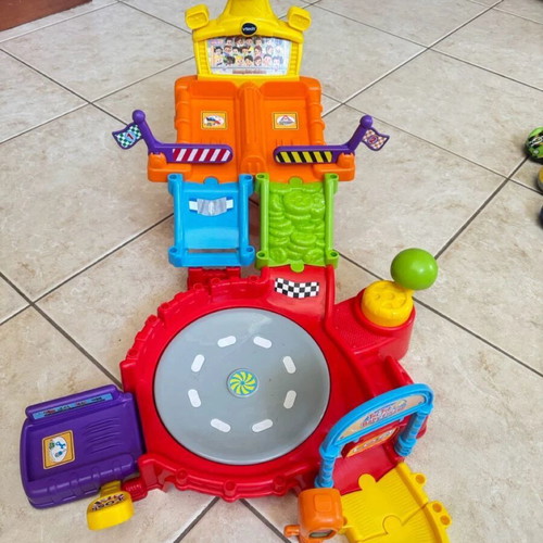VTech starting track with car set slightly used, interactive toy