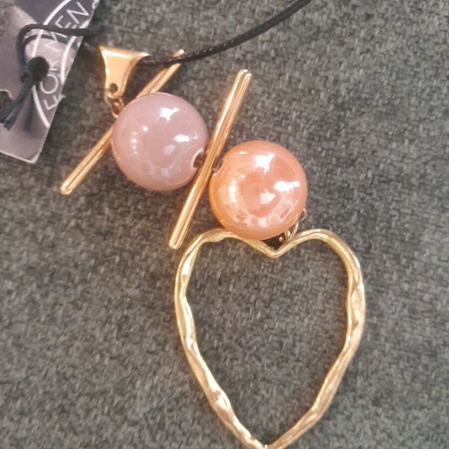 Necklace new with tag, beige and orange