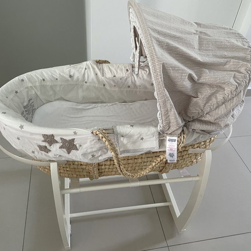Vintage Mamas & Papas Baby Cradle like new with mattress