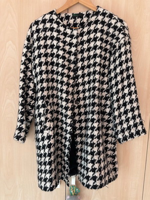Midi coat Benetton like new, black and white, size M